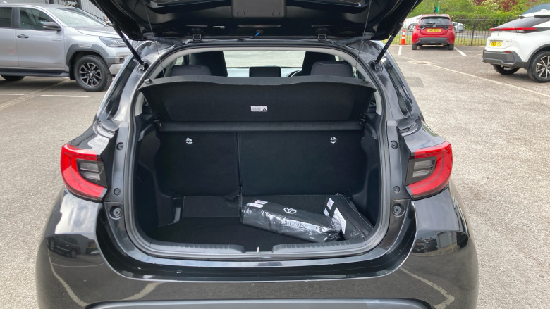 Toyota Yaris 1.5 Hybrid Design 5dr CVT Hybrid Hatchback